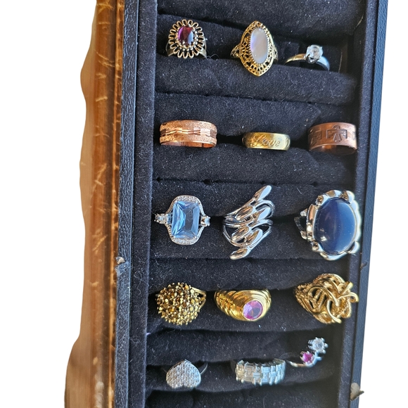 Jewelry Bundle 30 Rings Lot Size 6 To 10 - Picture 5 of 15